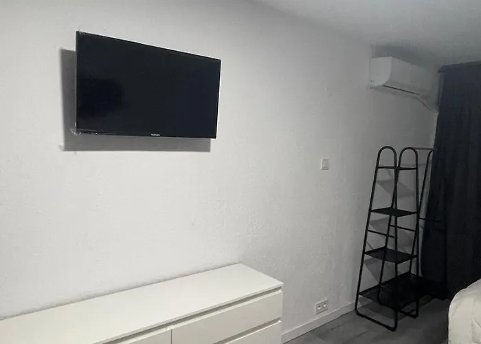 Estudio Nuevo Y Moderno